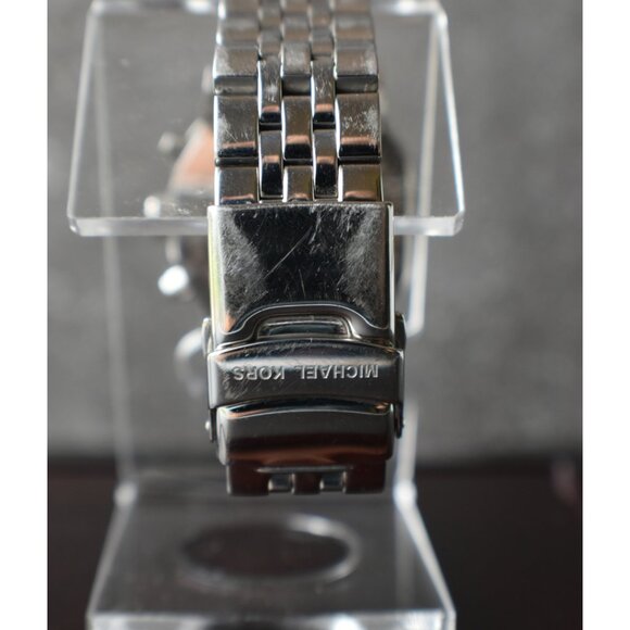 Michael Kors Women’s Chronograph Mother of Pearl Dial Stainless Steel Time Piece - Picture 3 of 16